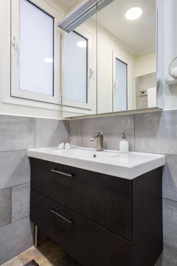 Athena'S Hideaway- Fully Renovated- Absolute Best Location Exteriör bild